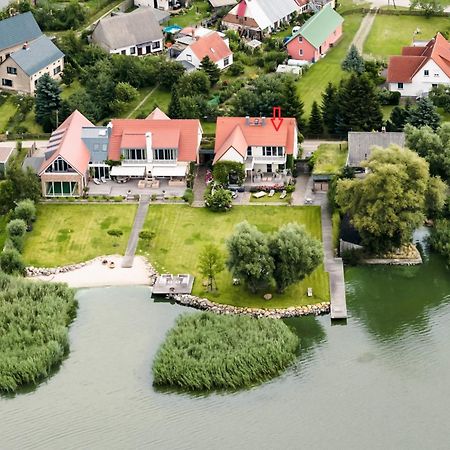Peeneblick - Traumhaus In Exklusiver Direktlage Am Wasser Mit Eigenem Bootssteg Fuer 8 Personen Rankwitz Ngoại thất bức ảnh